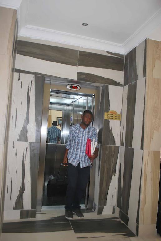 Lakeem Suites Ikoyi Lagos Exterior photo